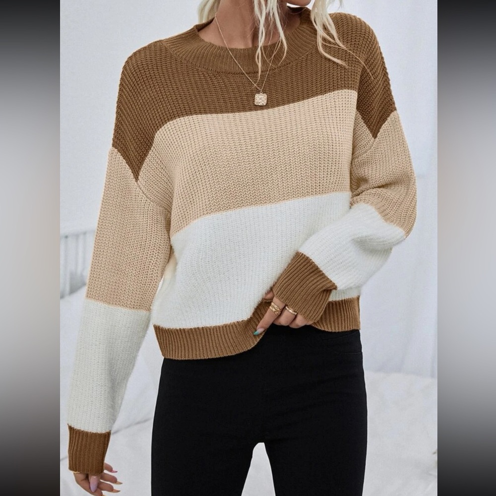 Colorblock Sweater - Picture 3 of 10